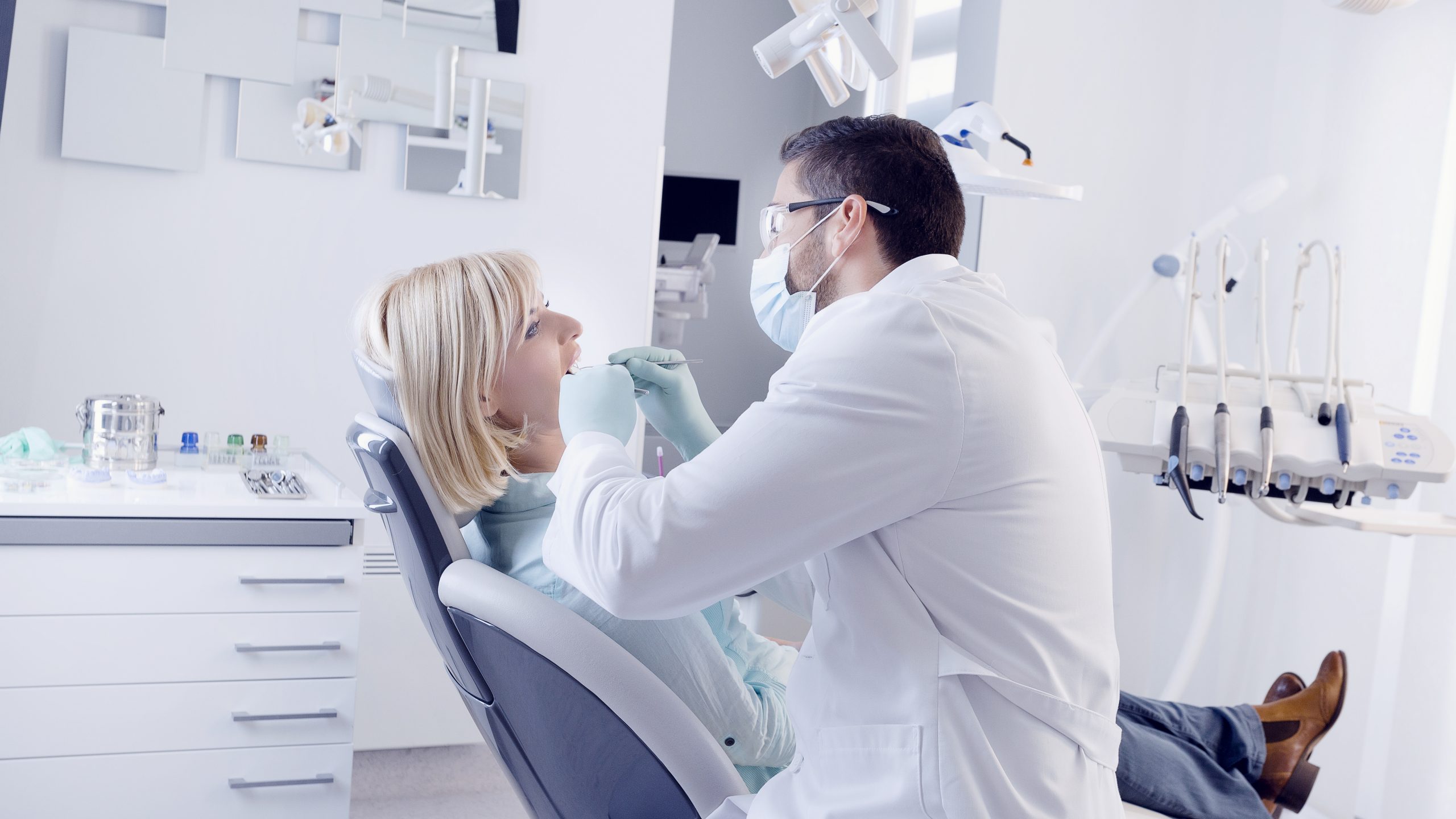 Dentist in Lake Station, IN